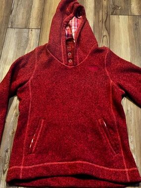 Women's THE NORTH FACE Pullover Red Orange Hooded Sweater Size L Plaid accents